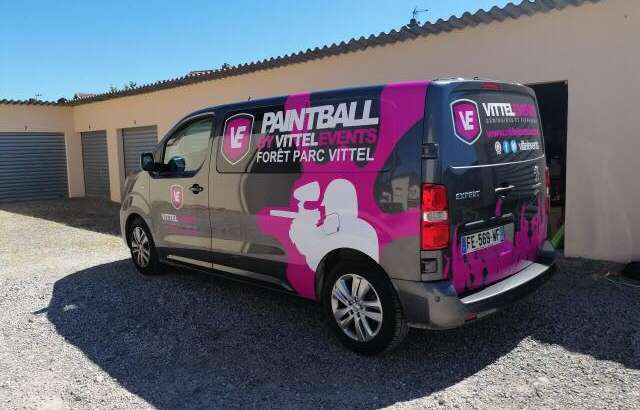 Covering Véhicule Total – Vittel Event ( Adhésif coulé )